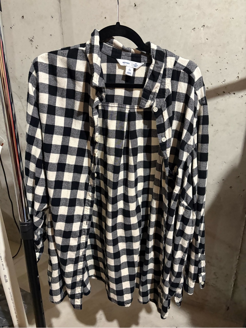 Old Navy Black and Cream Plaid Button-Down Shirt - Women